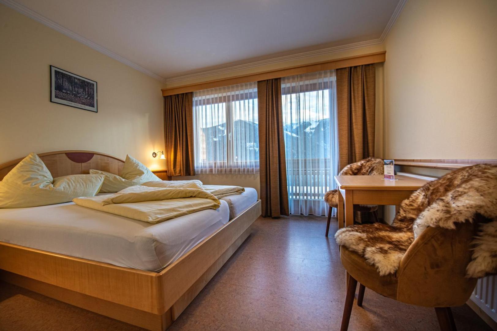 Hotel Raunig باد كلينكيرشهايم المظهر الخارجي الصورة